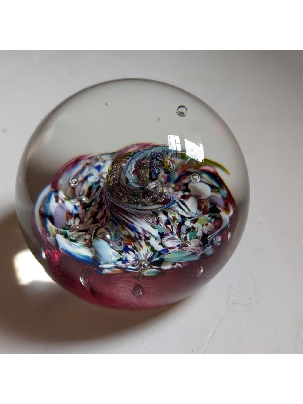Vintage Caithness Art Glass Paperweight in VGUC